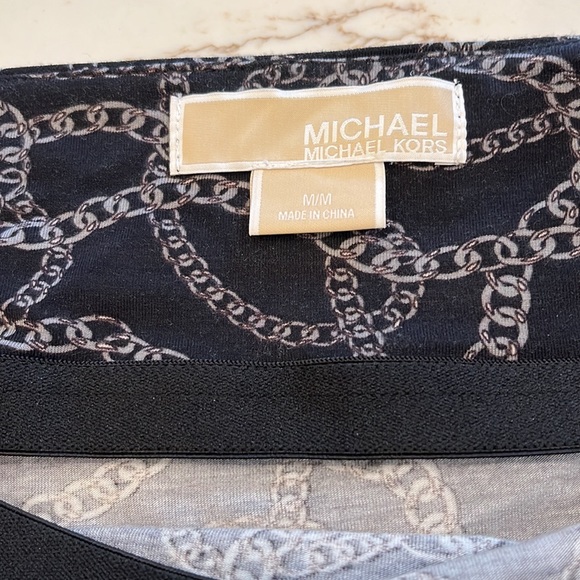 Michael Kors top black with gray chain design. Ties around the neck size M - Picture 11 of 16